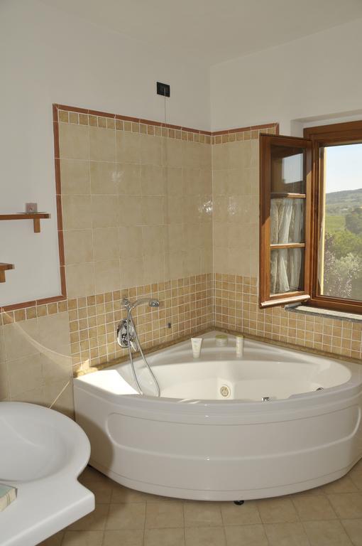 Agriturismo Renai E Monte II Гамбасси-Терме Экстерьер фото